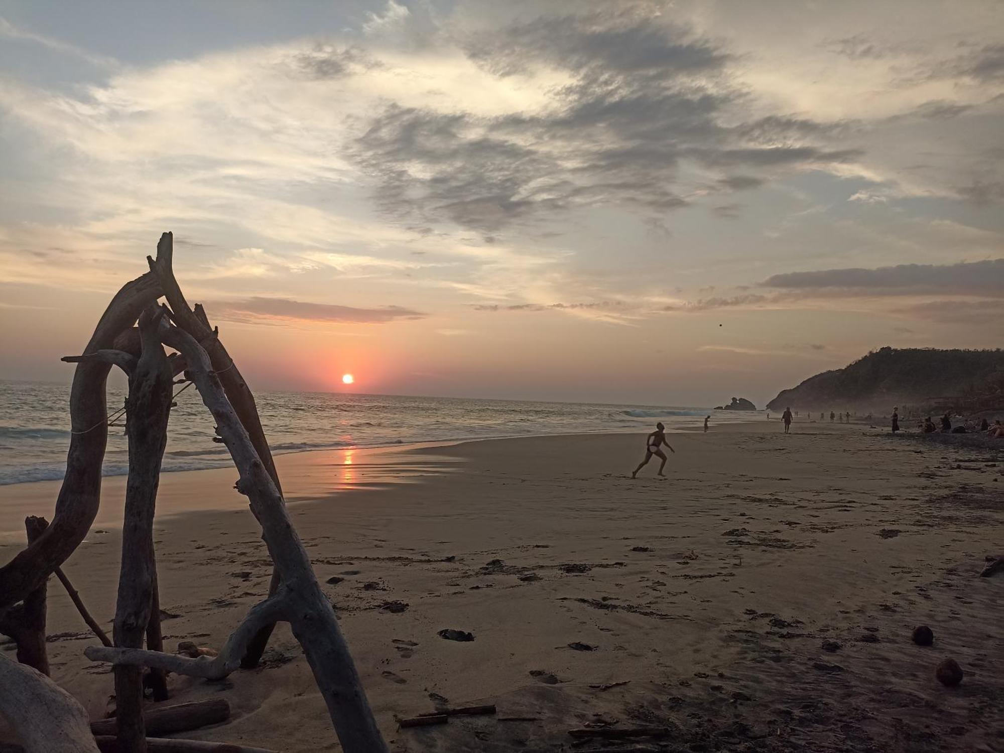 Punta Sur, Frente Al Mar Y El Atardecer Hotel มาซุนเต ภายนอก รูปภาพ