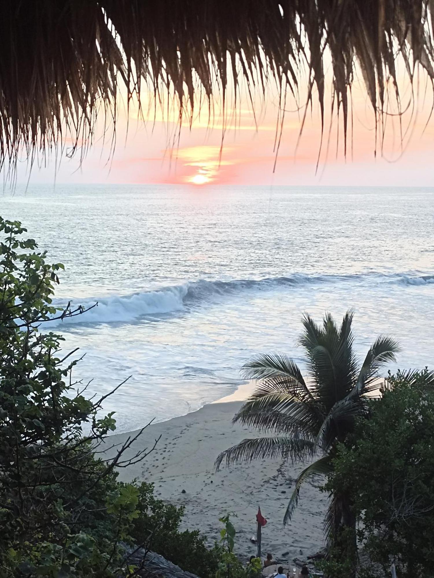 Punta Sur, Frente Al Mar Y El Atardecer Hotel มาซุนเต ภายนอก รูปภาพ